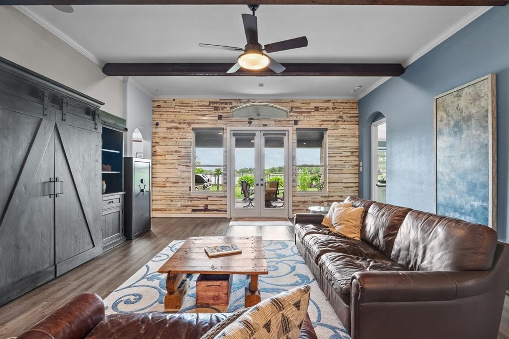 2226 Nocona Lane