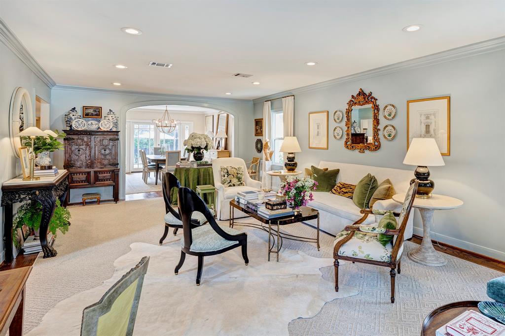 2201 South Boulevard