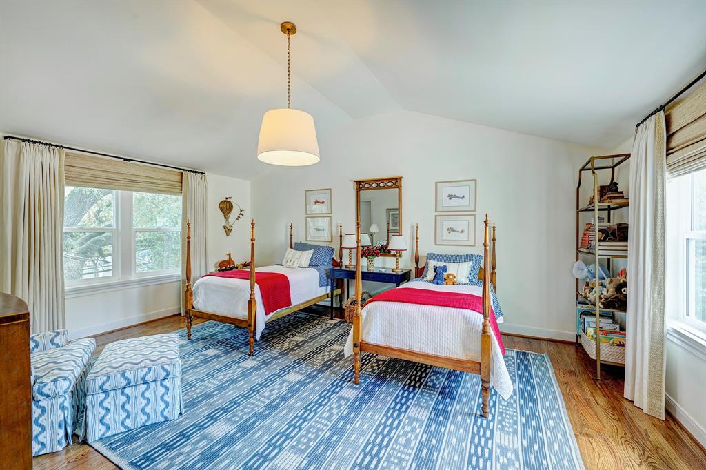 2201 South Boulevard