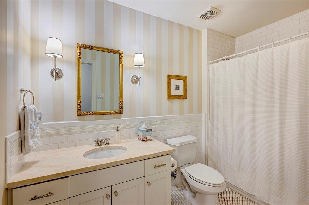 2201 South Boulevard