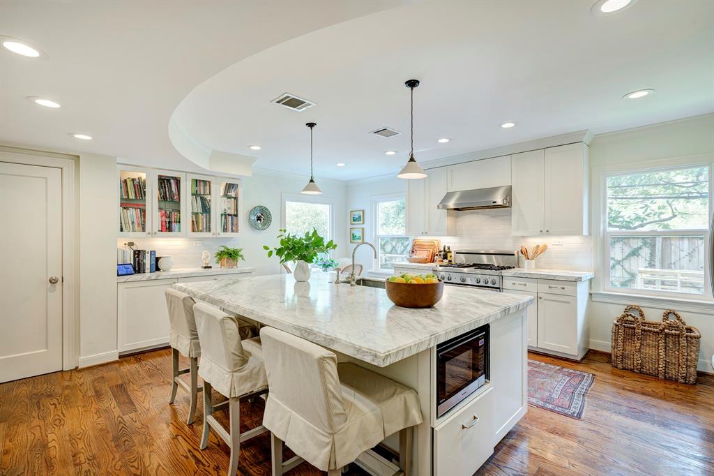 2201 South Boulevard