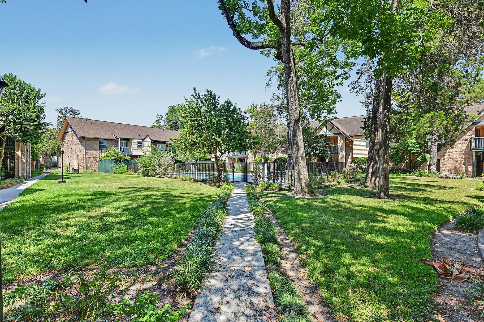 8211 Kingsbrook Road # 205