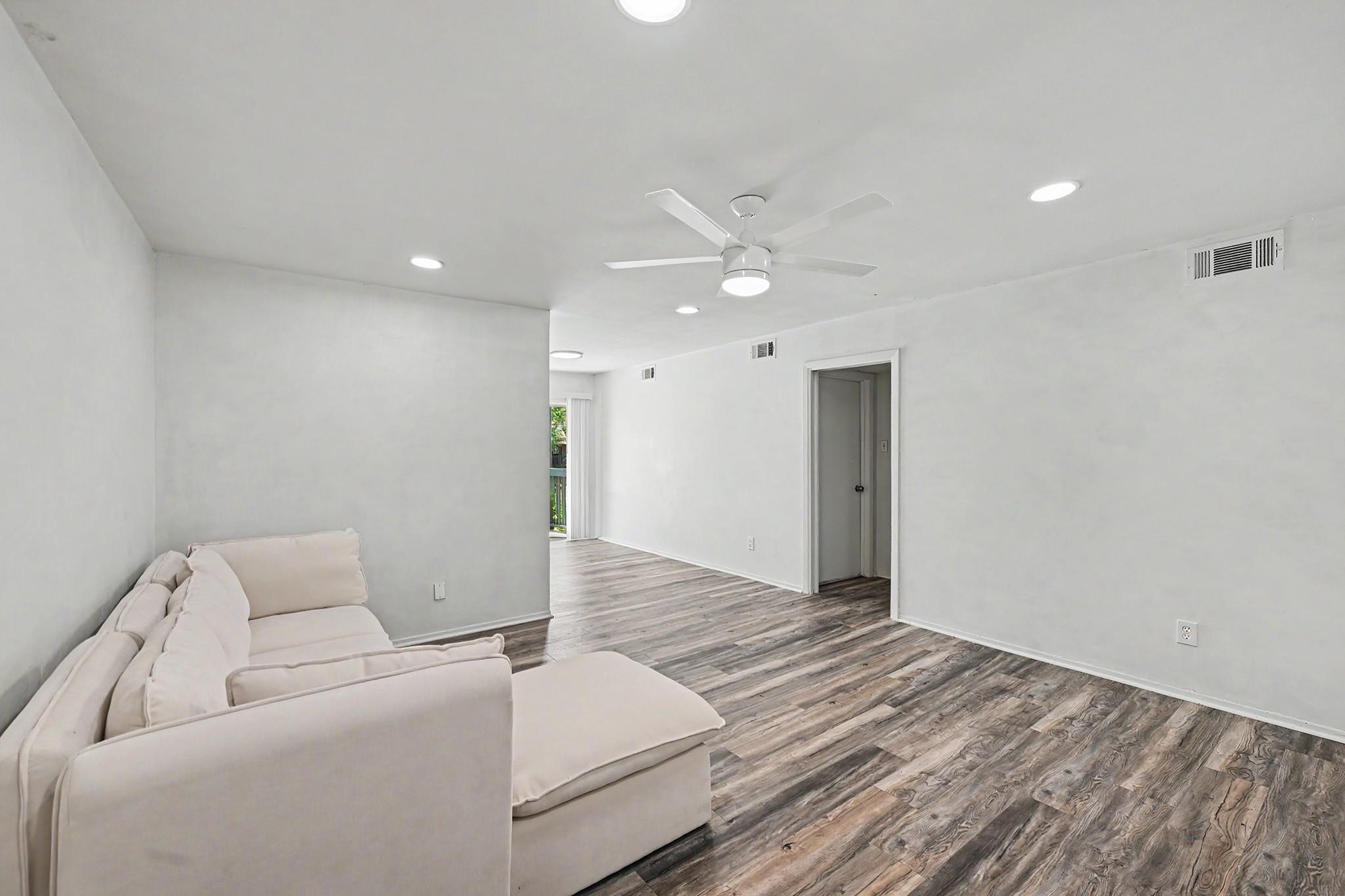 8211 Kingsbrook Road # 205