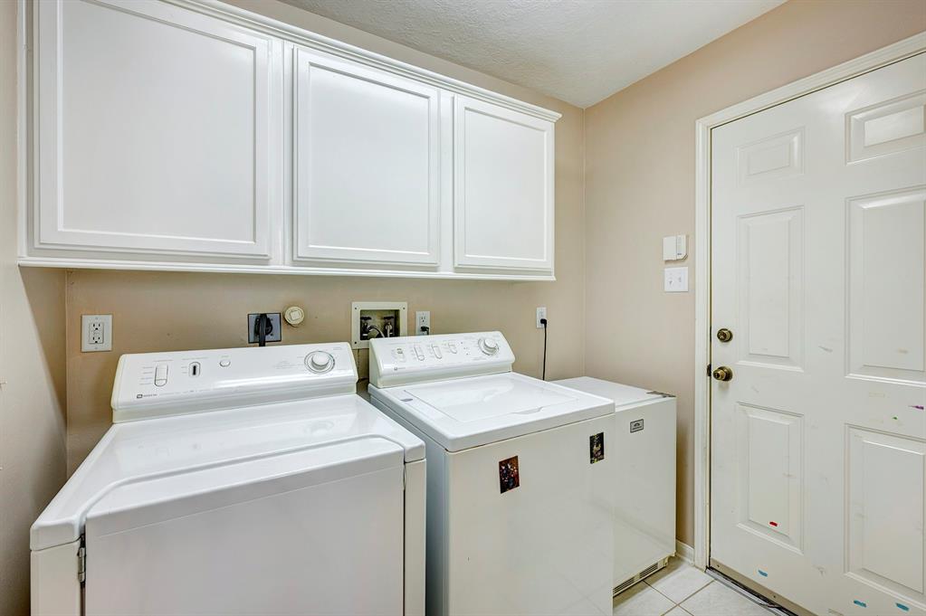 1218 Campton Court