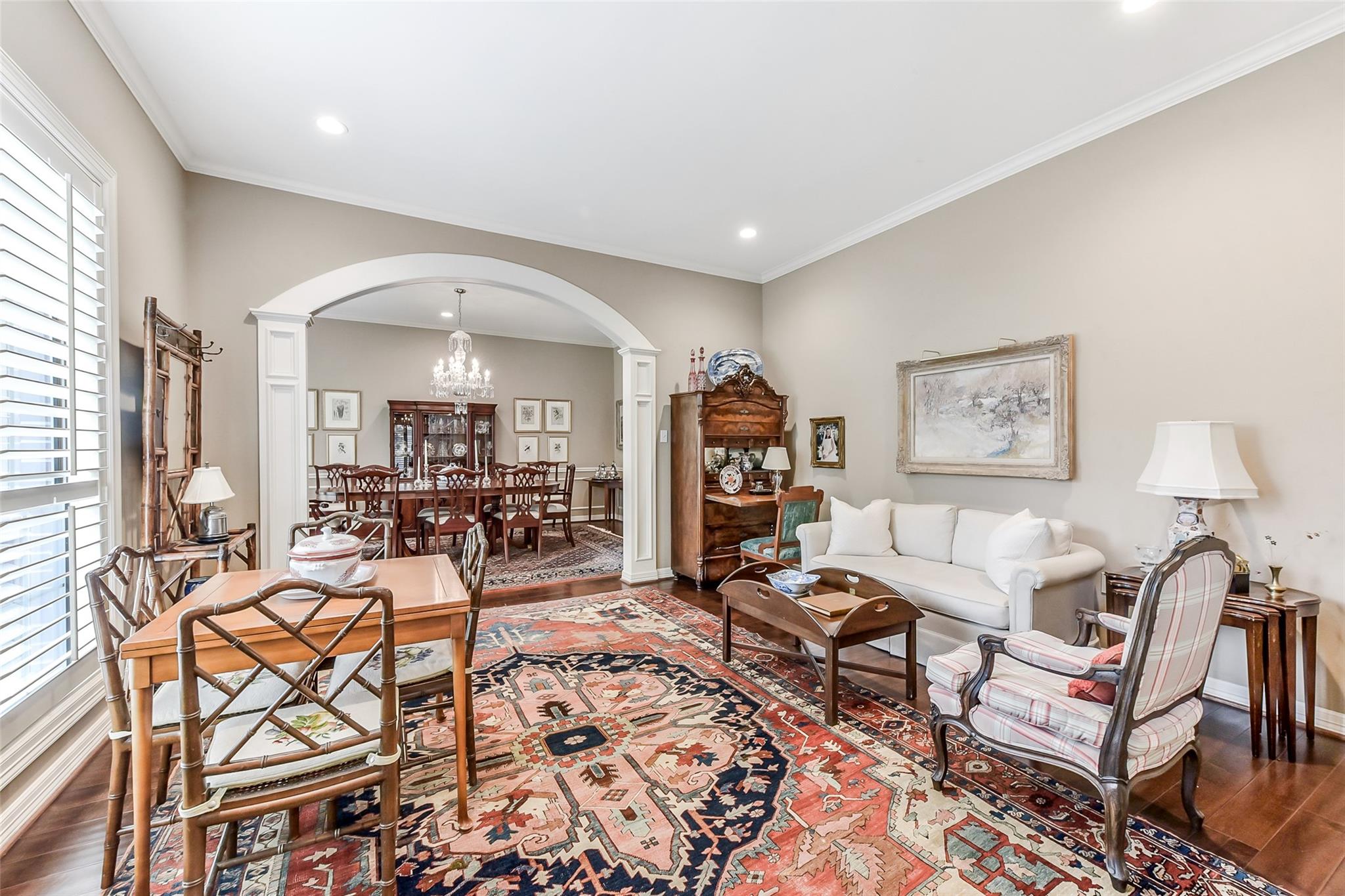 6 Woodsborough Circle