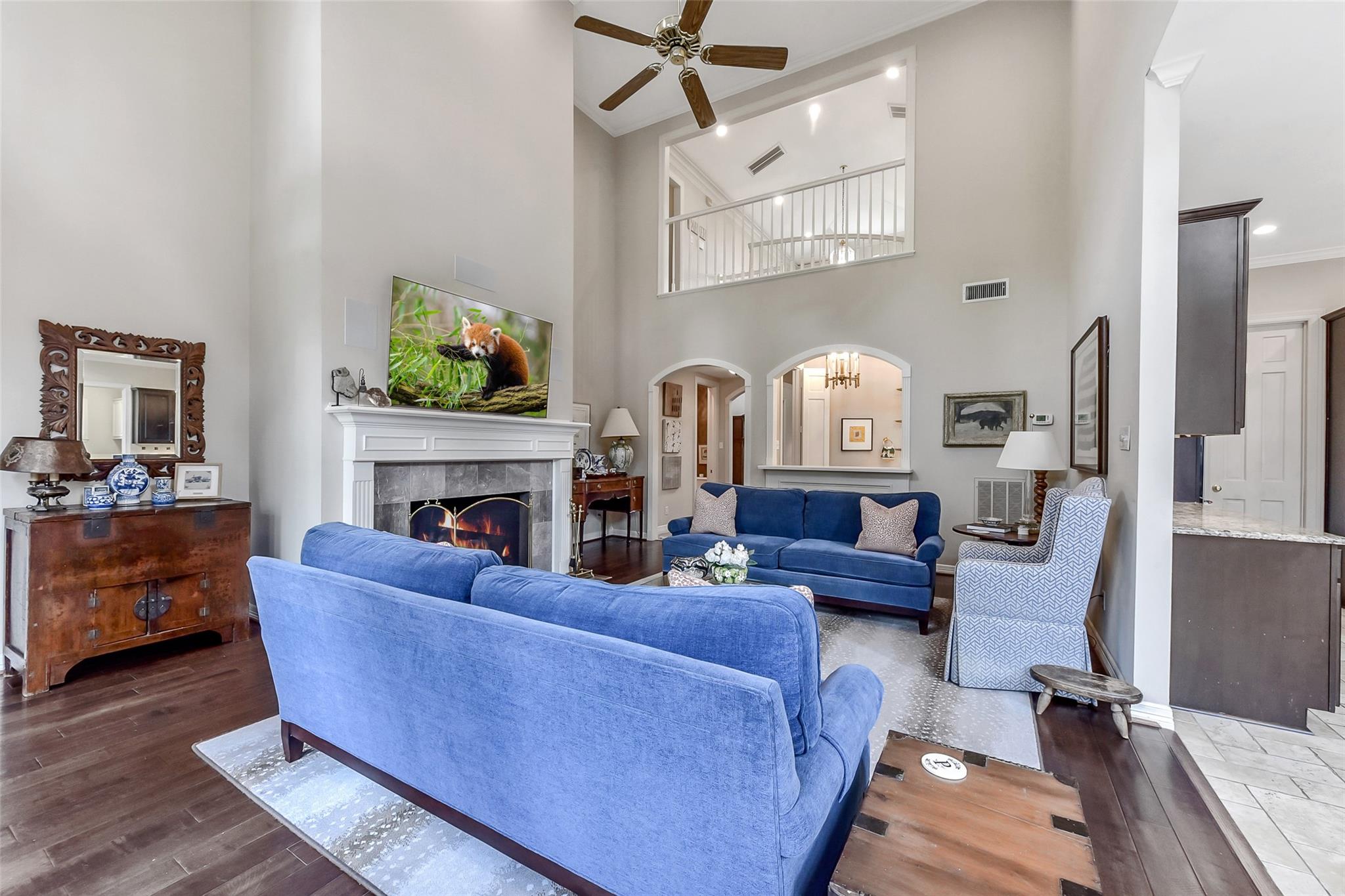 6 Woodsborough Circle