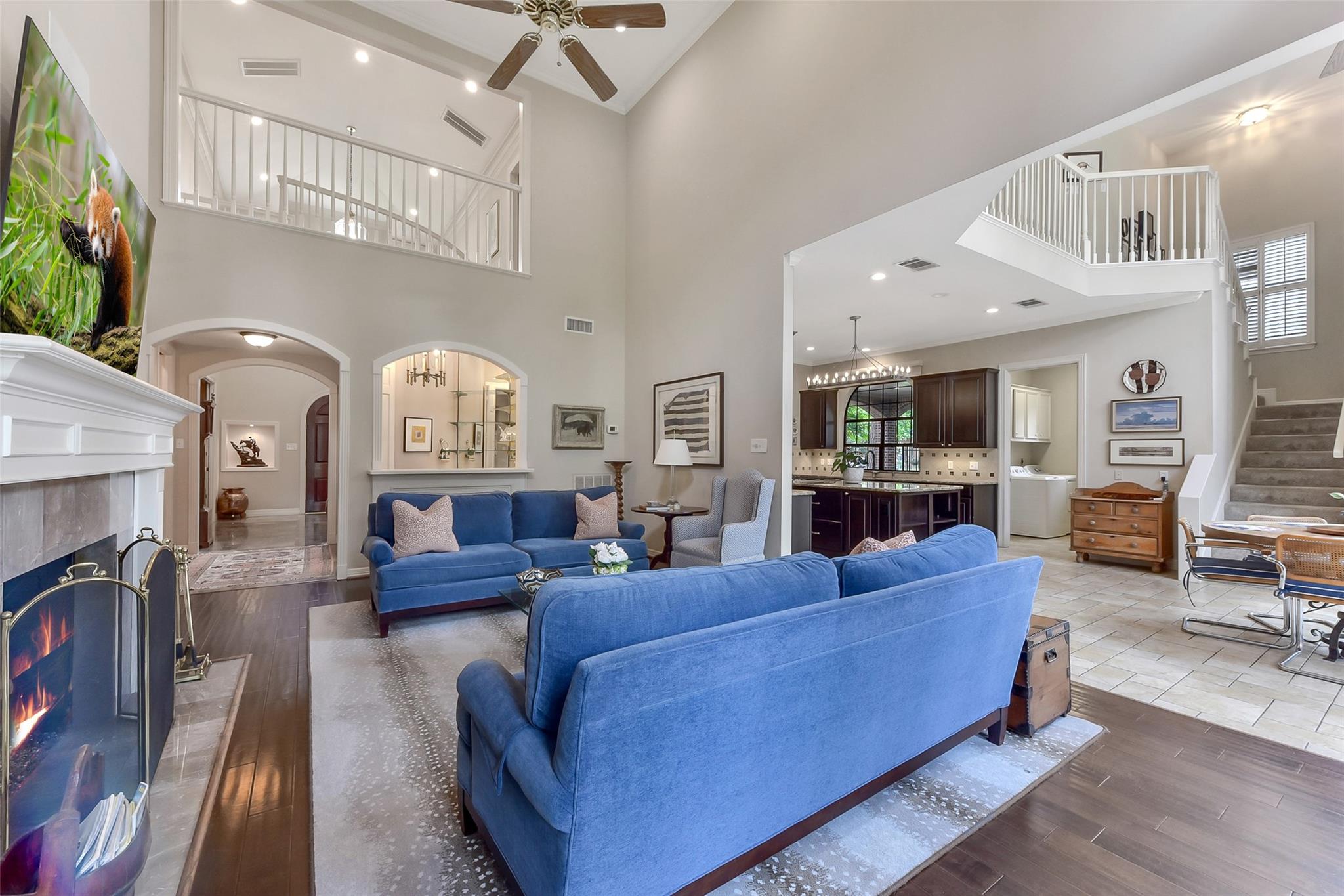 6 Woodsborough Circle