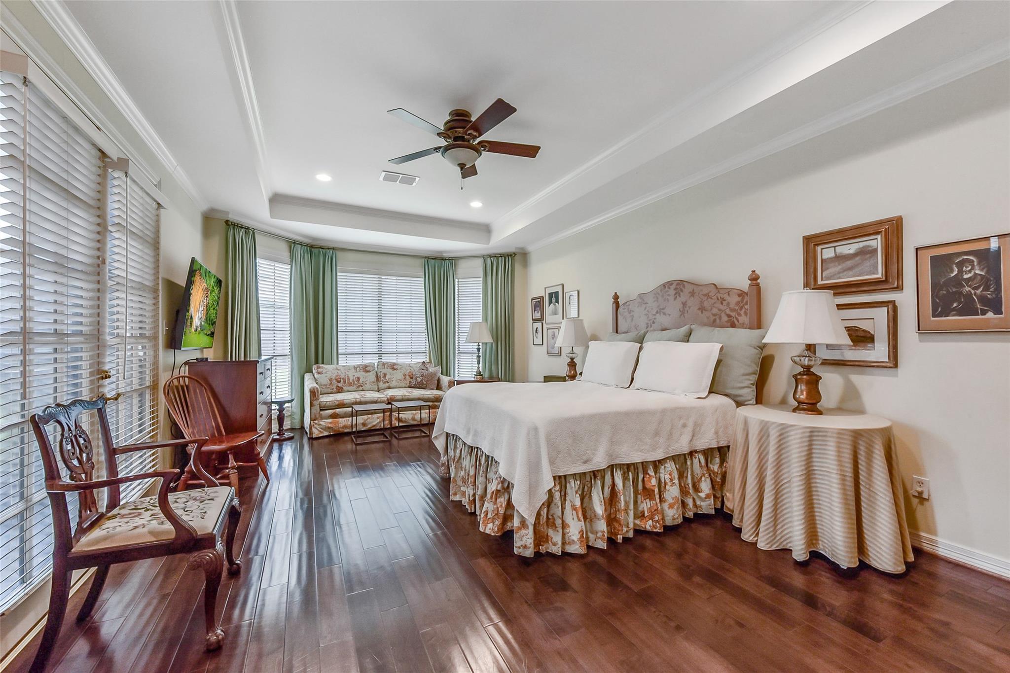 6 Woodsborough Circle