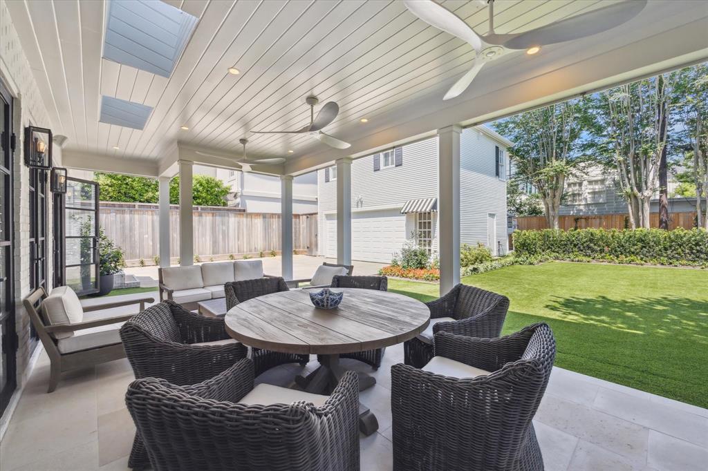 3032 Locke Lane