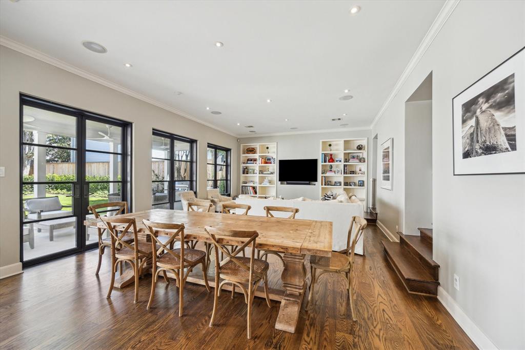 3032 Locke Lane