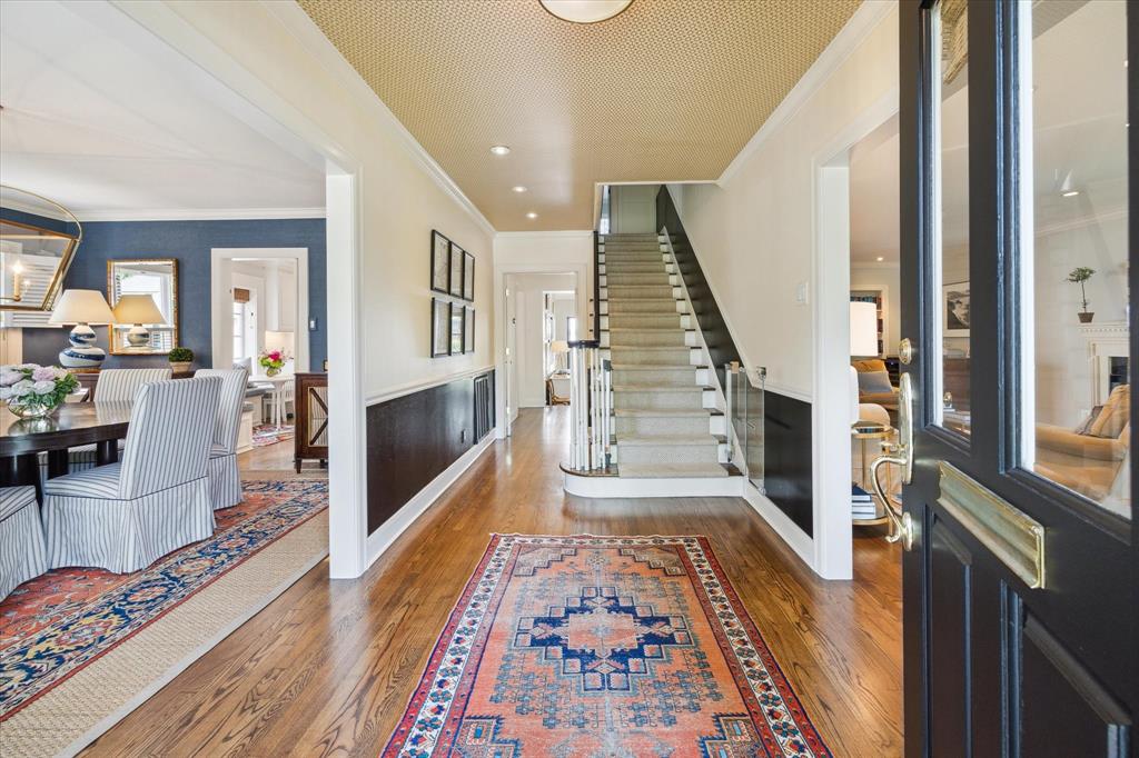 3032 Locke Lane