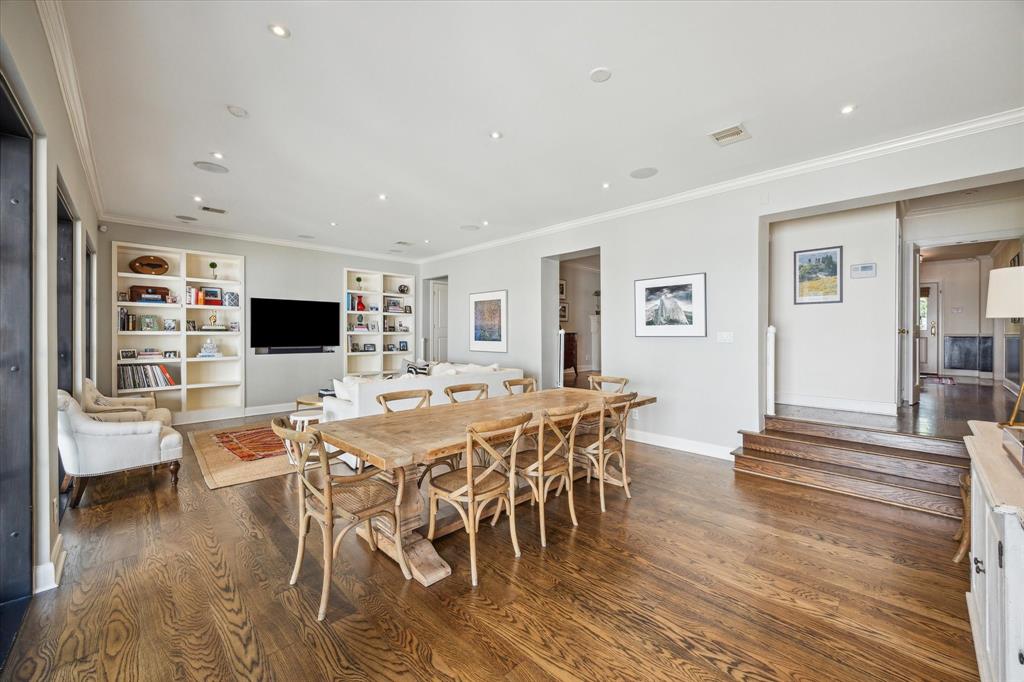 3032 Locke Lane