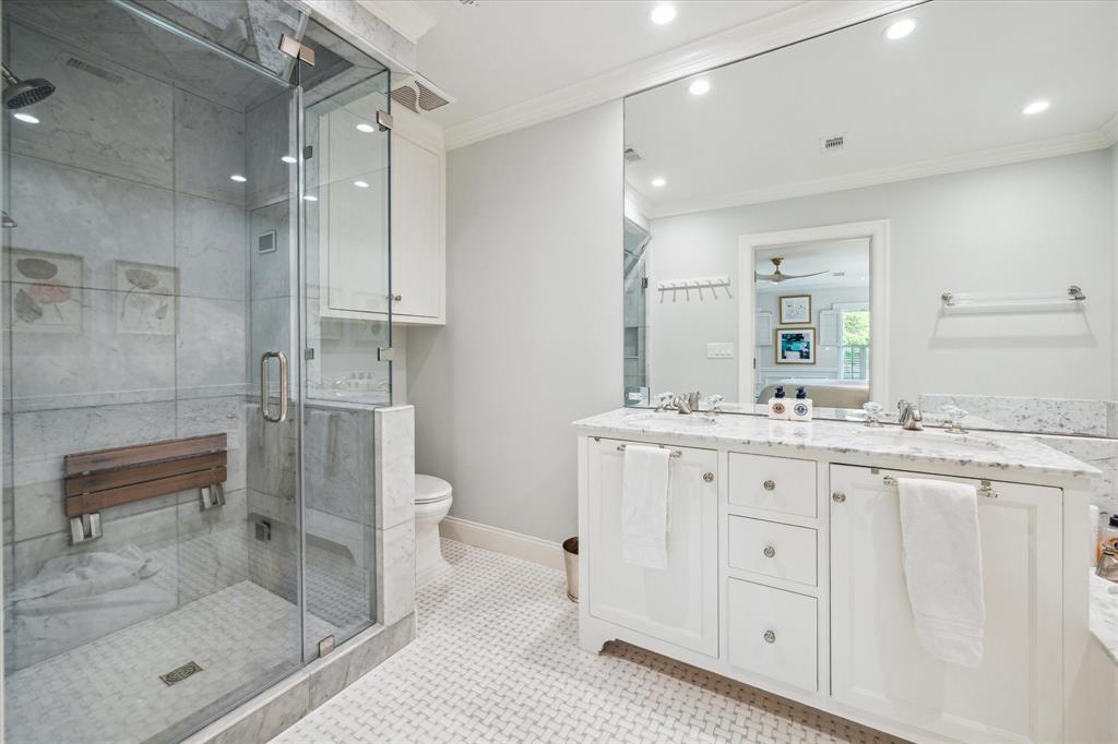3032 Locke Lane