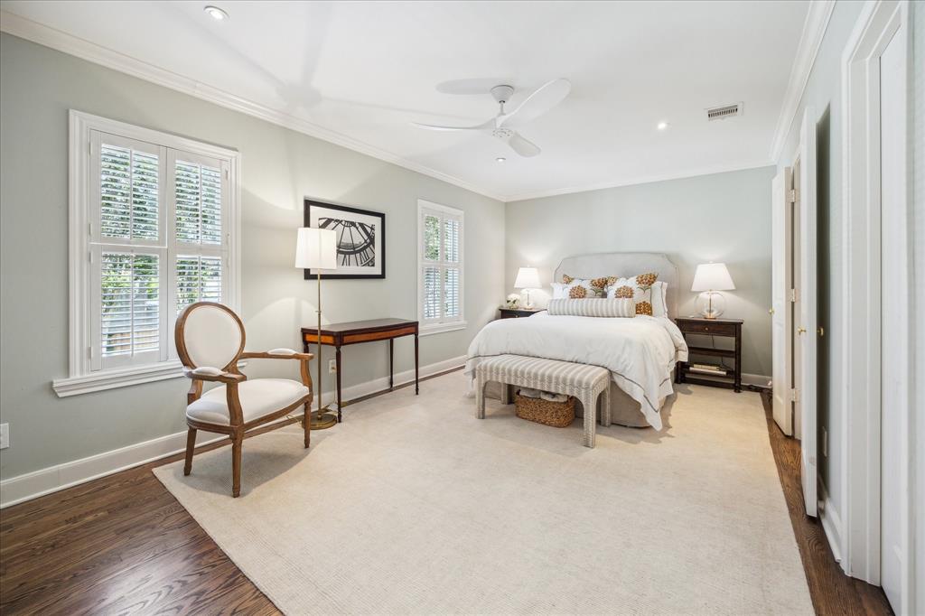 3032 Locke Lane