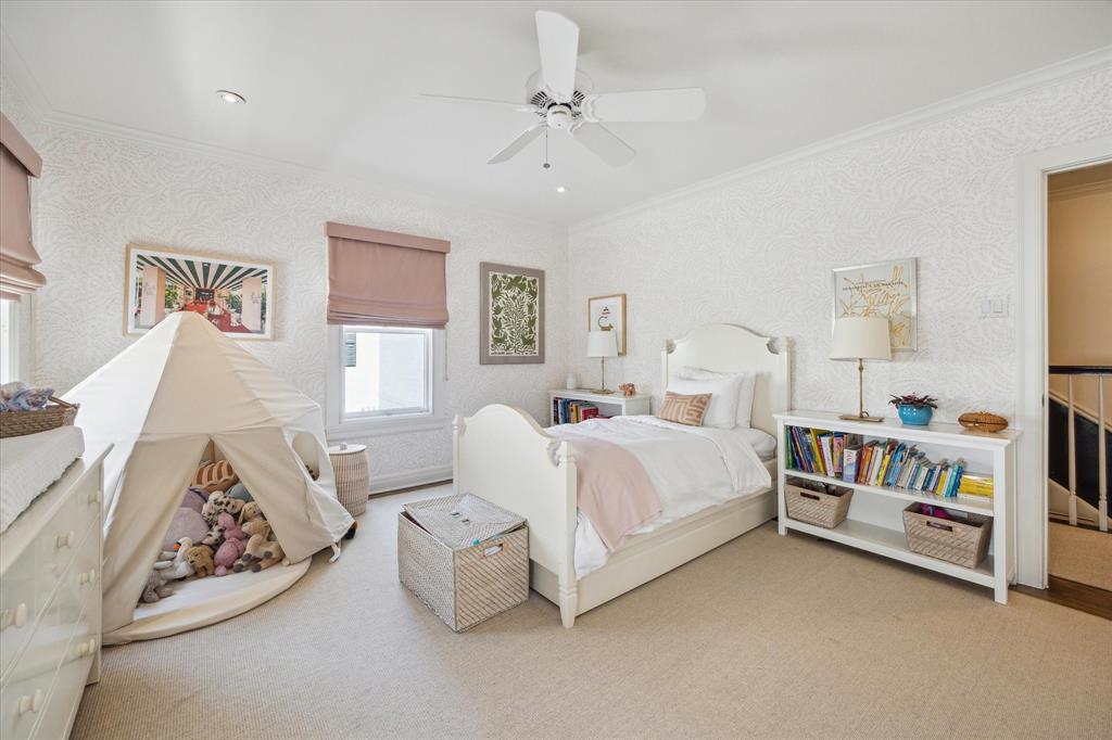 3032 Locke Lane