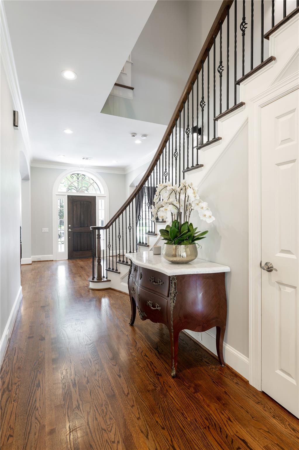 4906 Wedgewood Drive