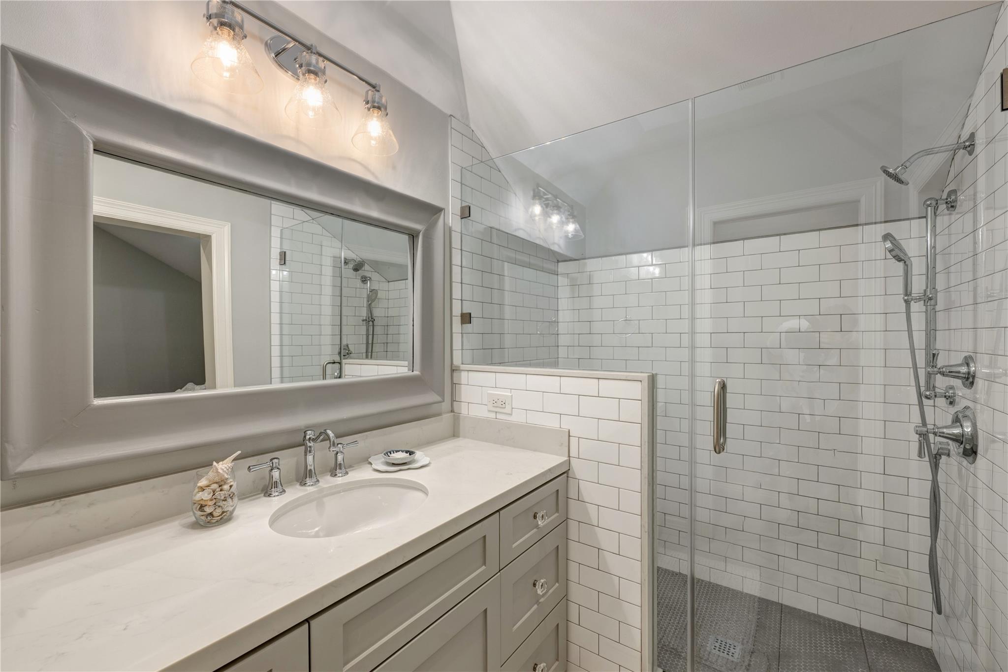 4906 Wedgewood Drive