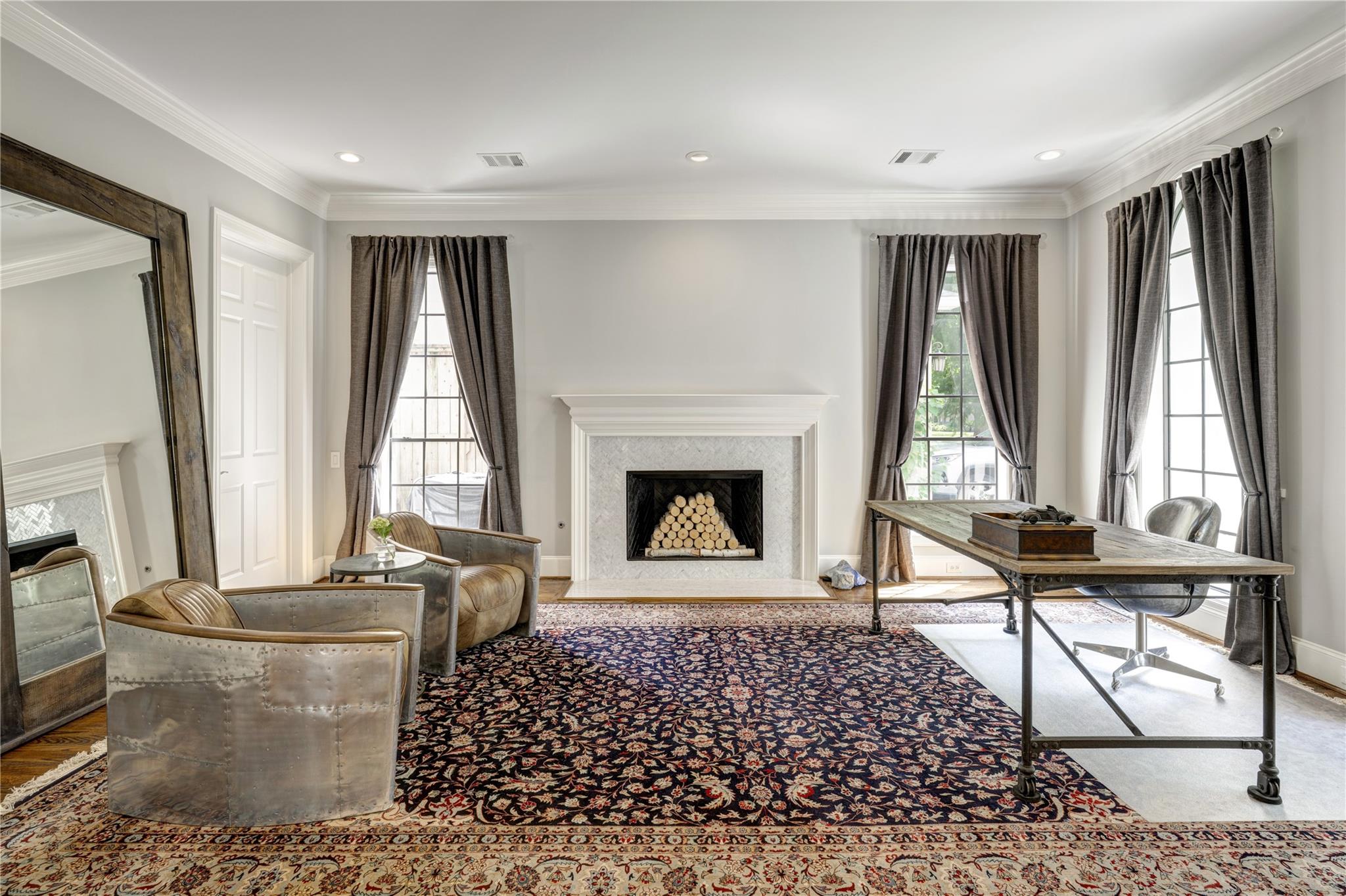 4906 Wedgewood Drive