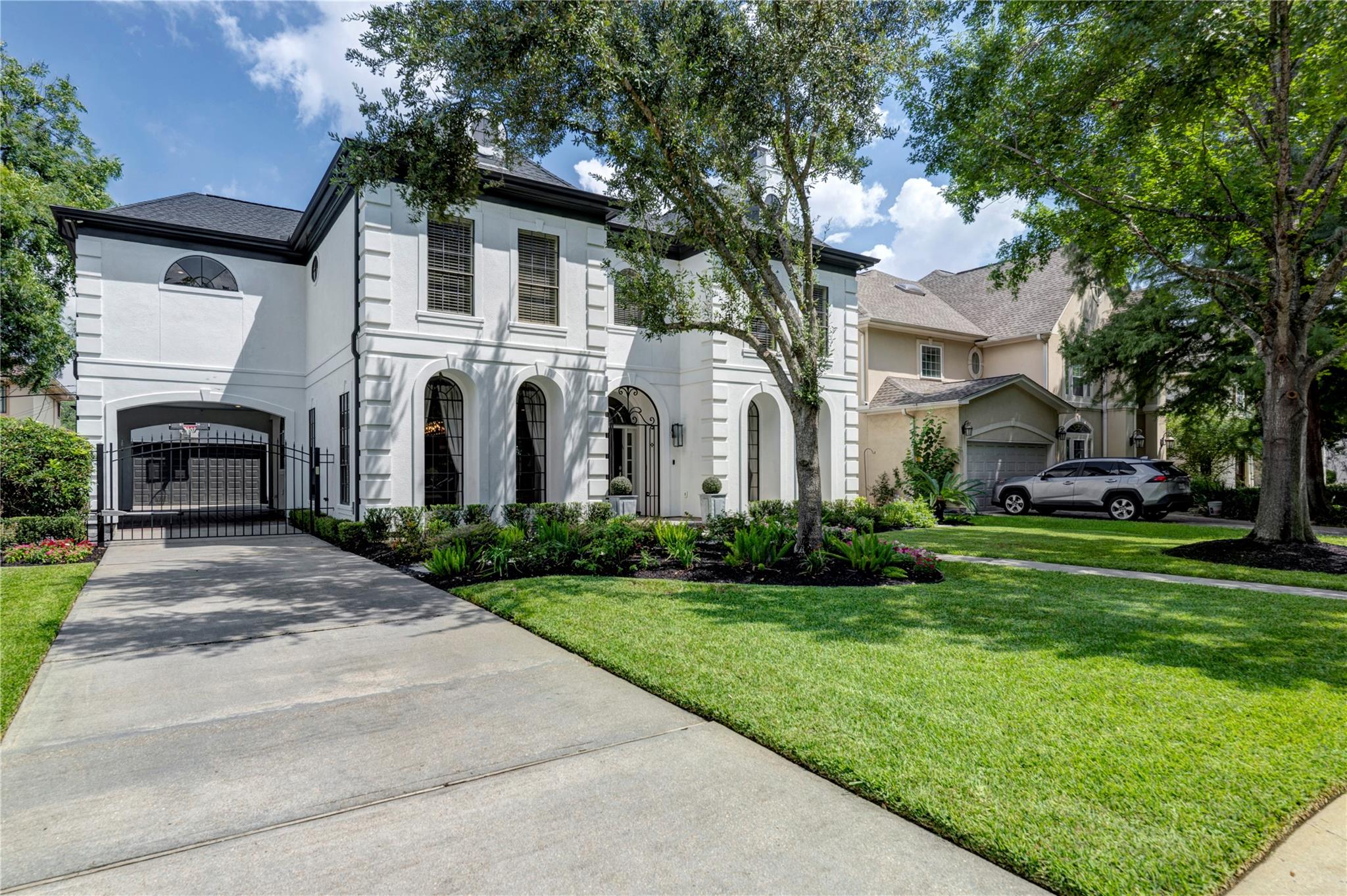 4906 Wedgewood Drive