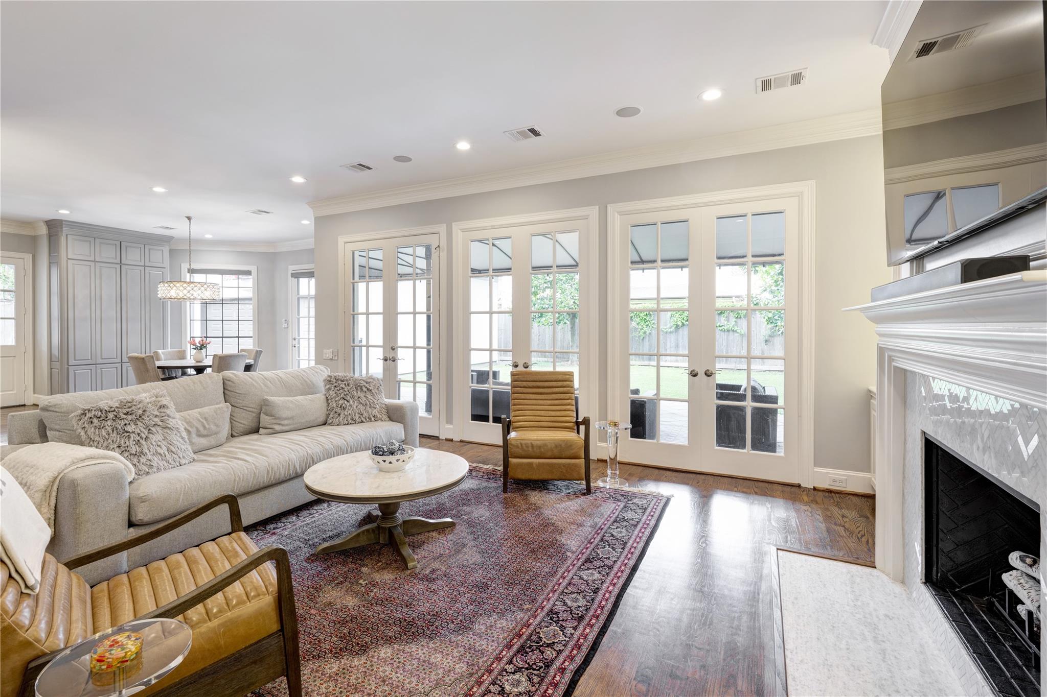 4906 Wedgewood Drive