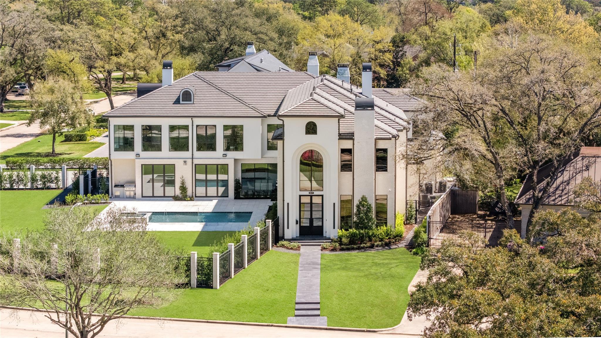 5517 Sturbridge Drive