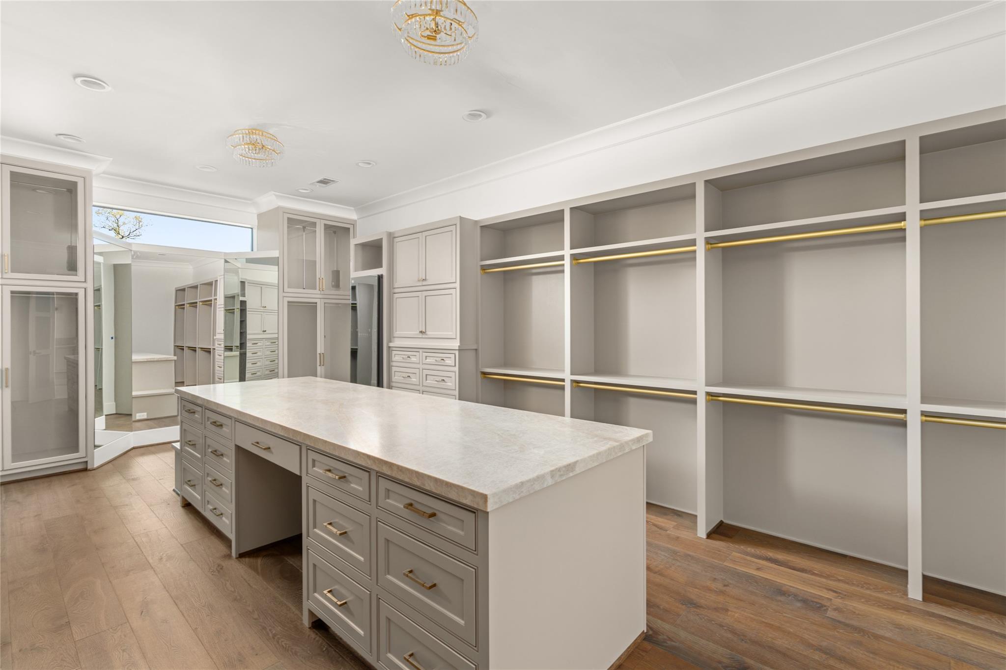 5517 Sturbridge Drive