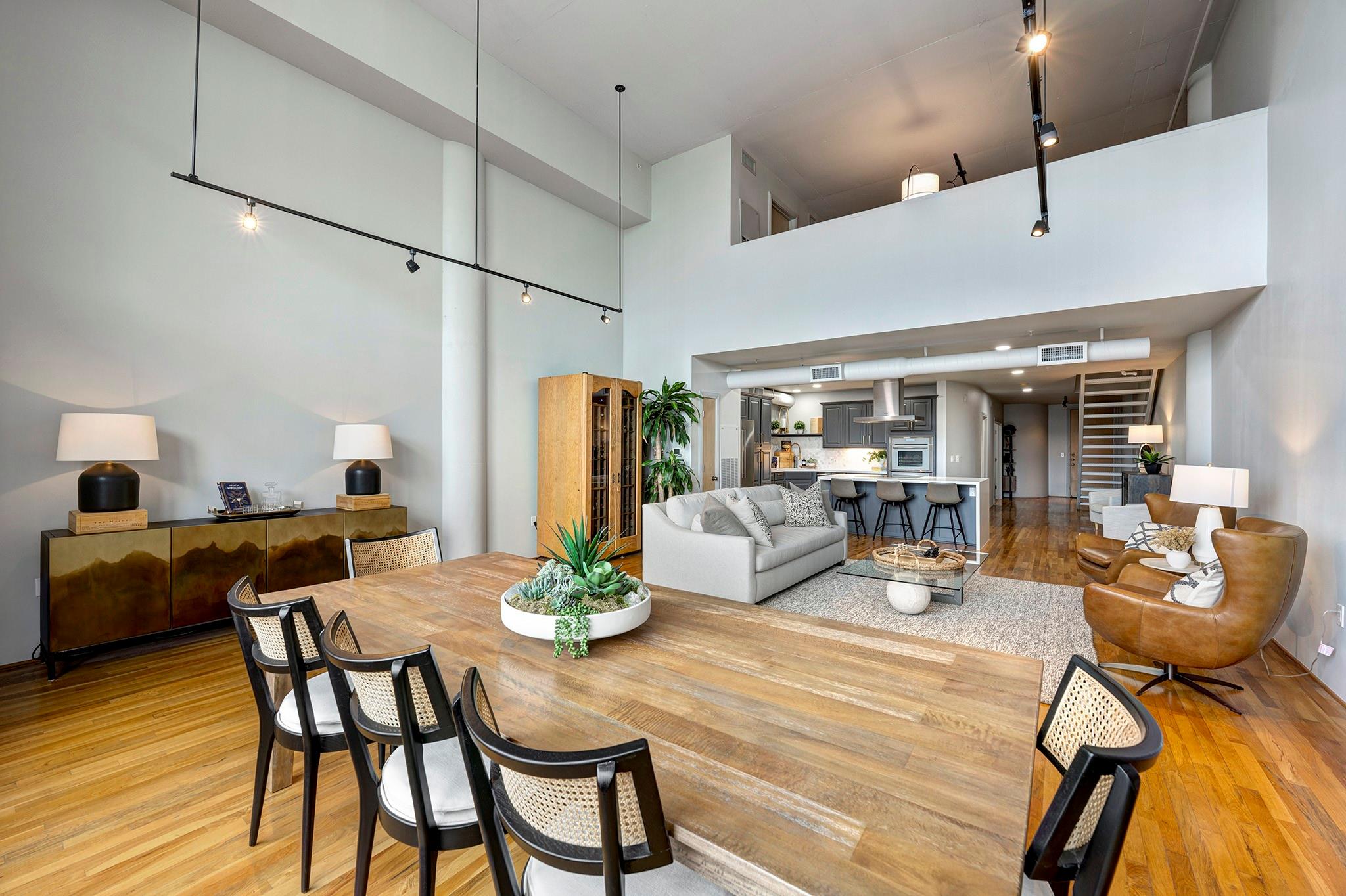1025 S Shepherd Drive # 305
