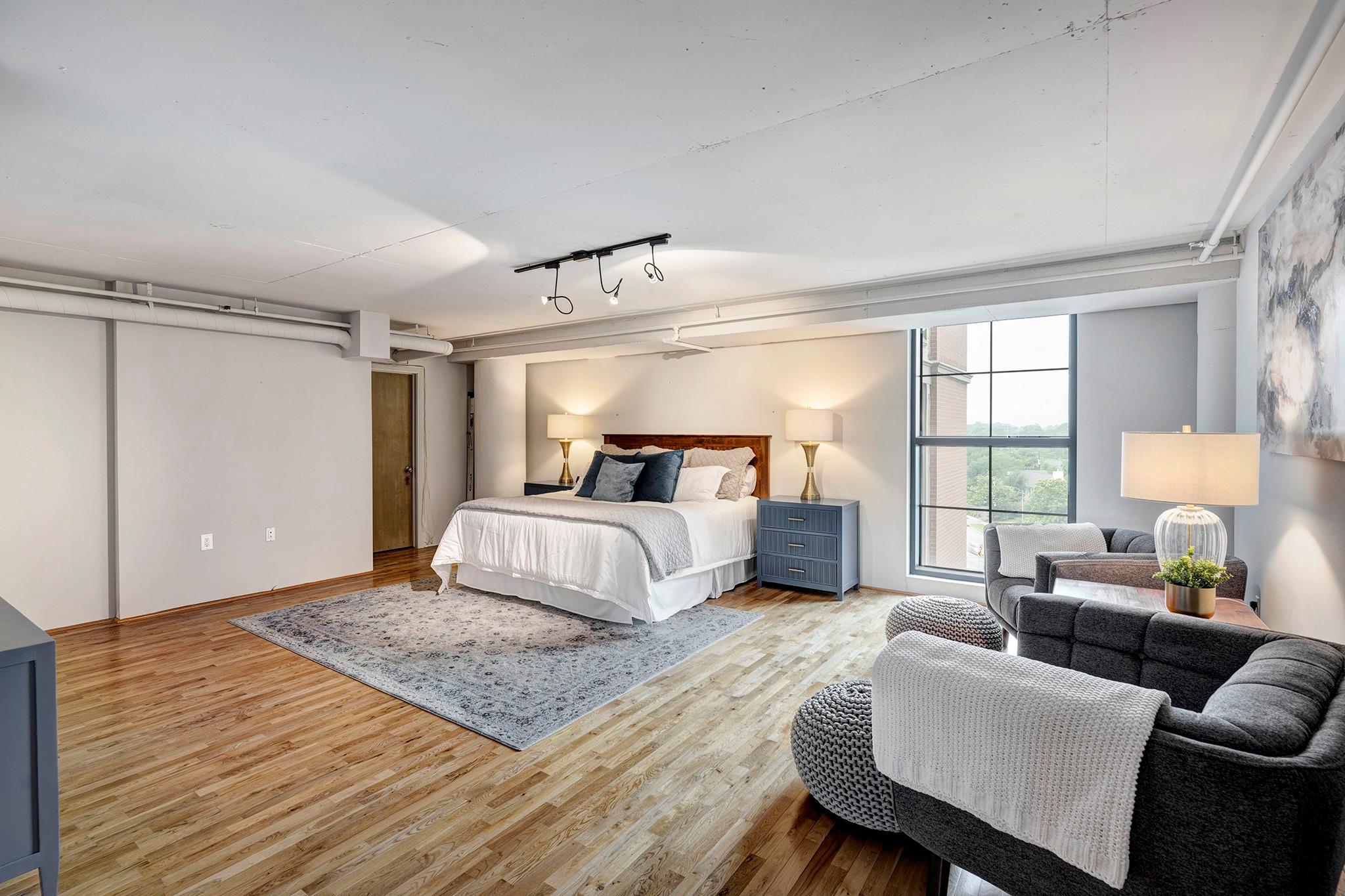 1025 S Shepherd Drive # 305