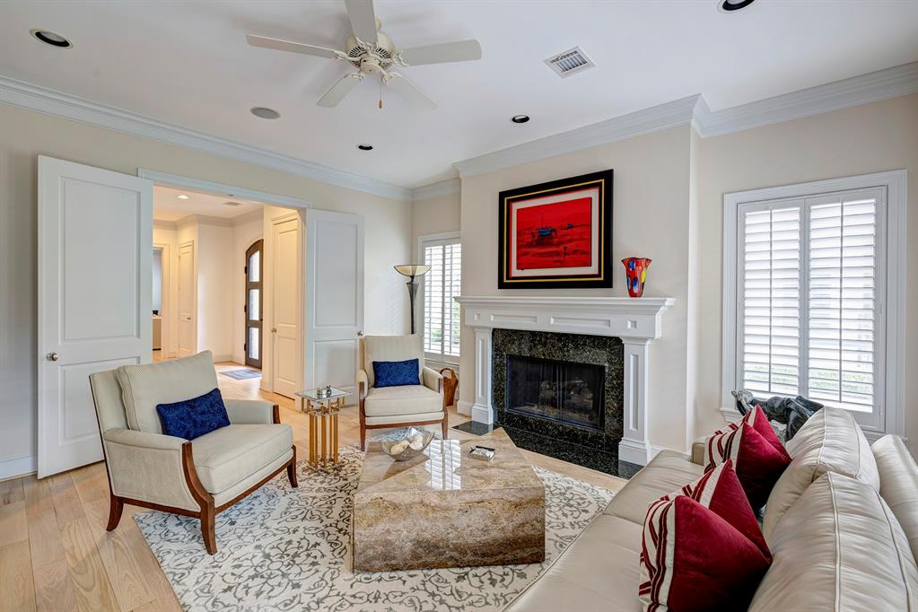 5024 Tangle Lane