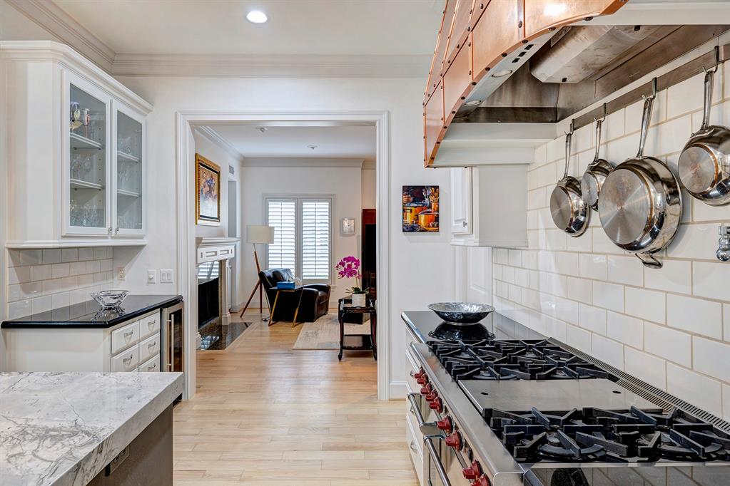 5024 Tangle Lane