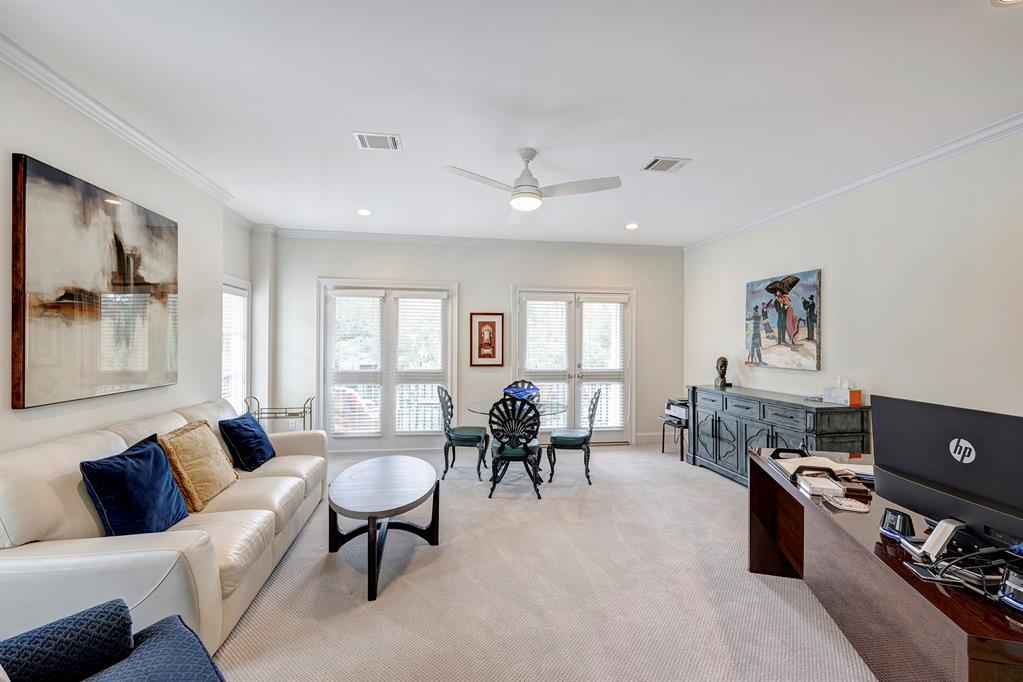 5024 Tangle Lane