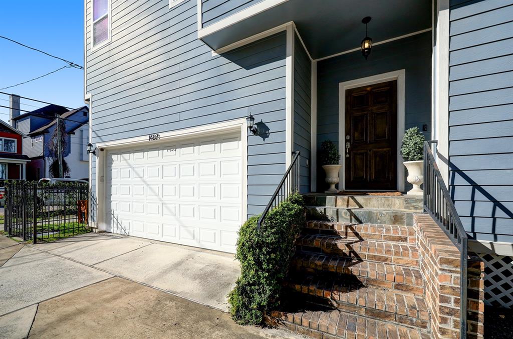 1437 W 25th Street