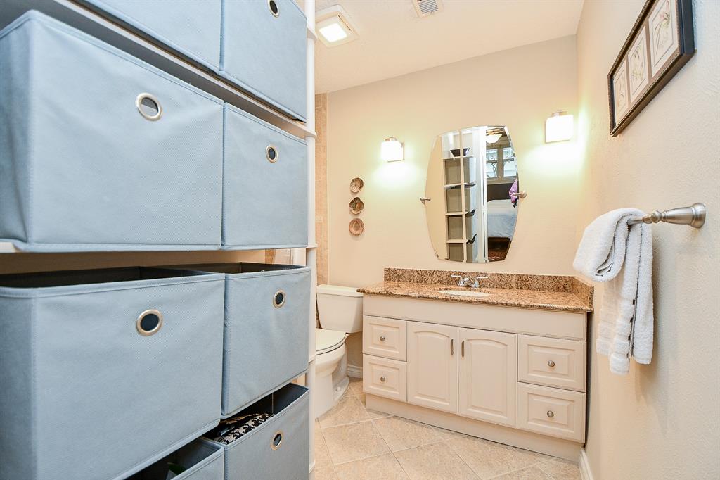 10922 Oasis Drive