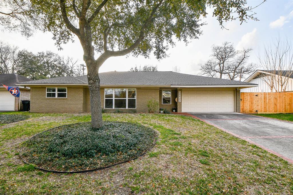 10922 Oasis Drive