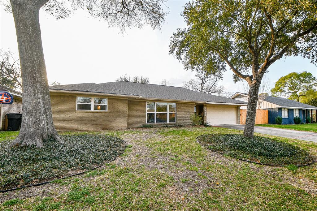 10922 Oasis Drive