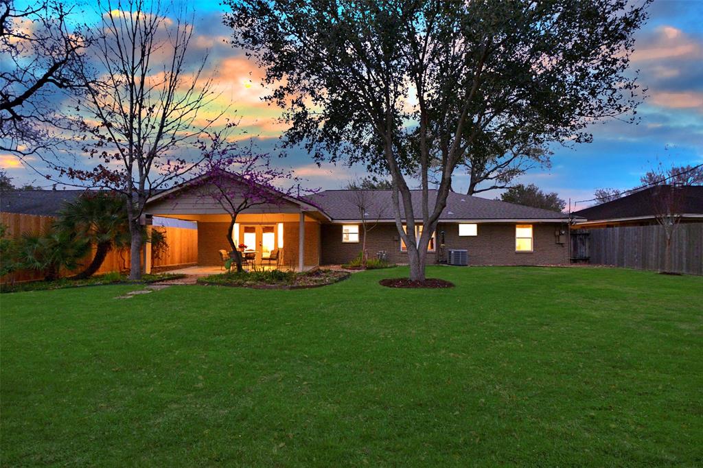 10922 Oasis Drive