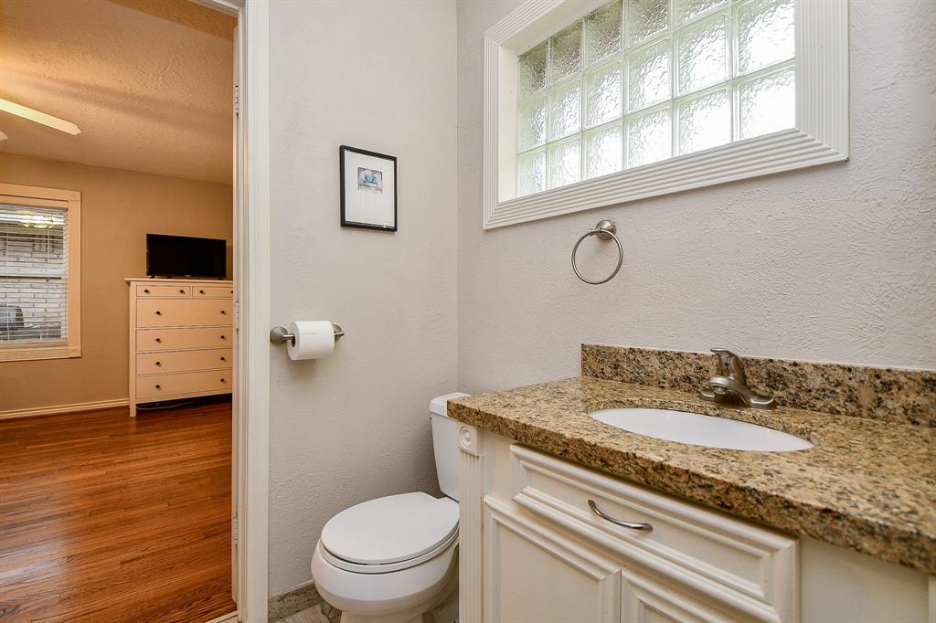 10922 Oasis Drive