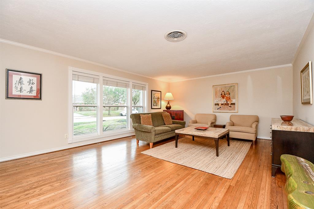 10922 Oasis Drive