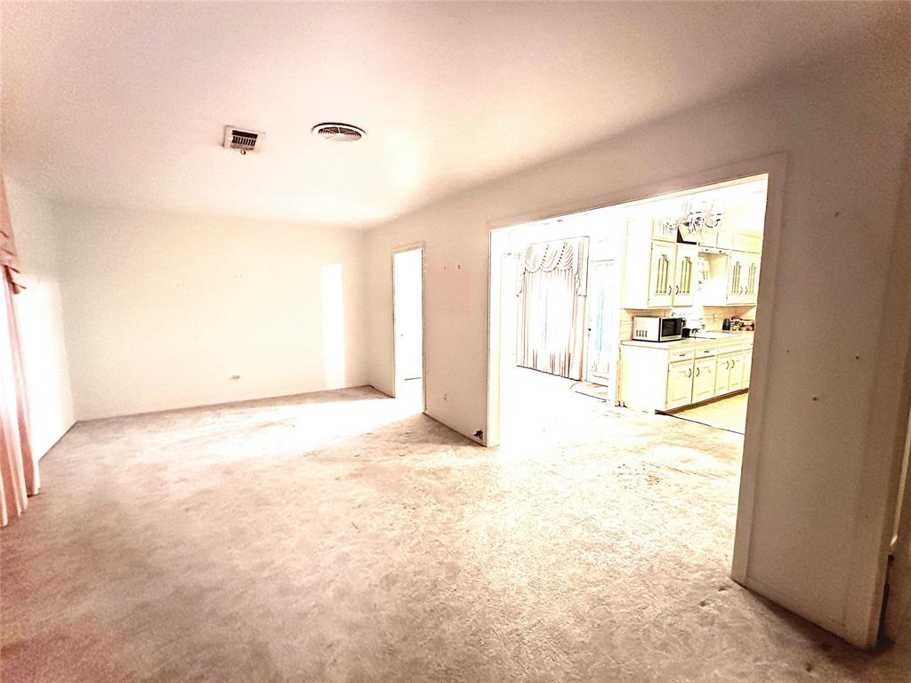 2318 Lamonte Lane