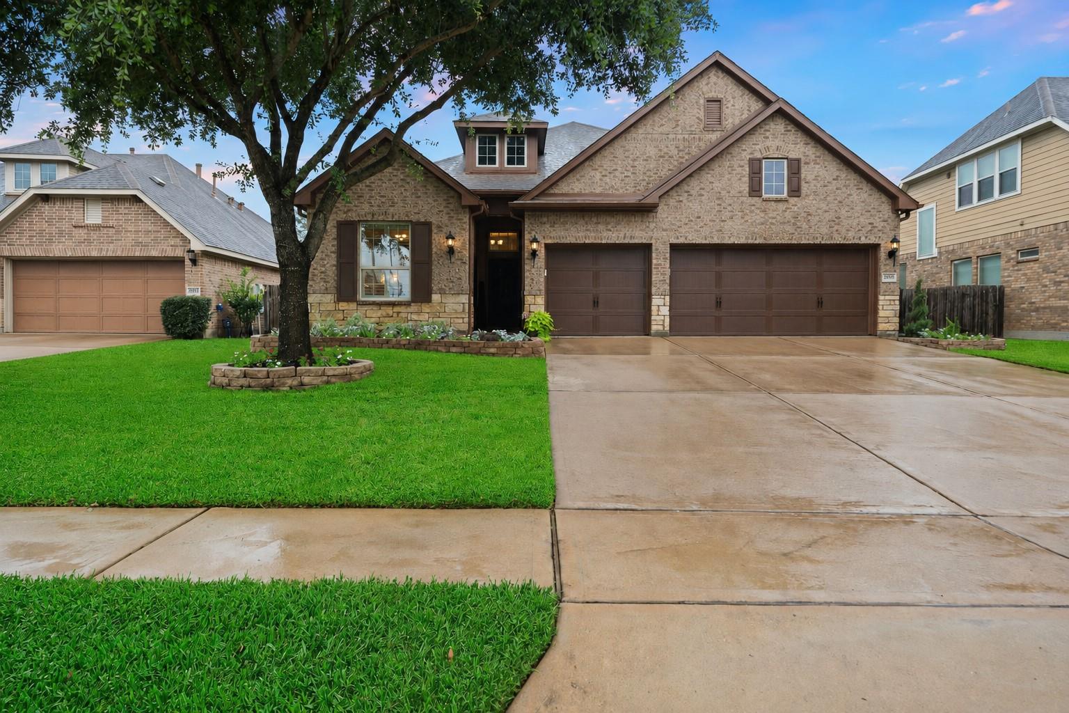 2918 Eden Trails Lane