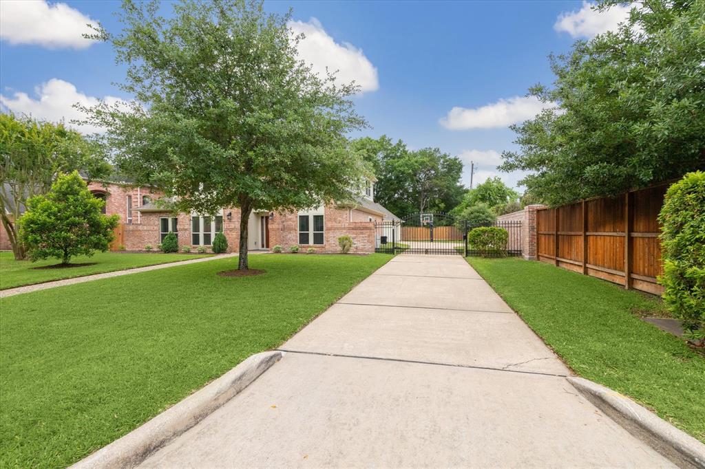 8520 Cedarbrake Drive