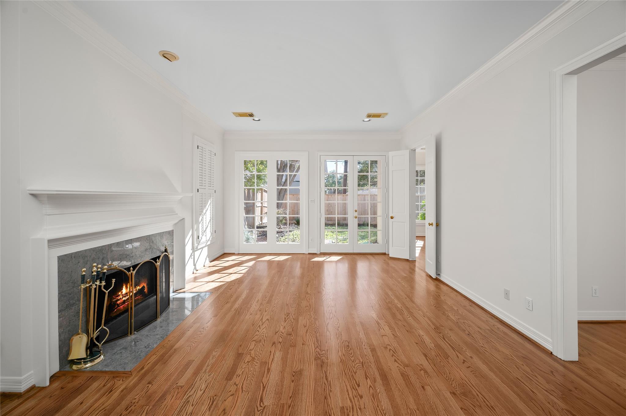 3245 Maroneal Street