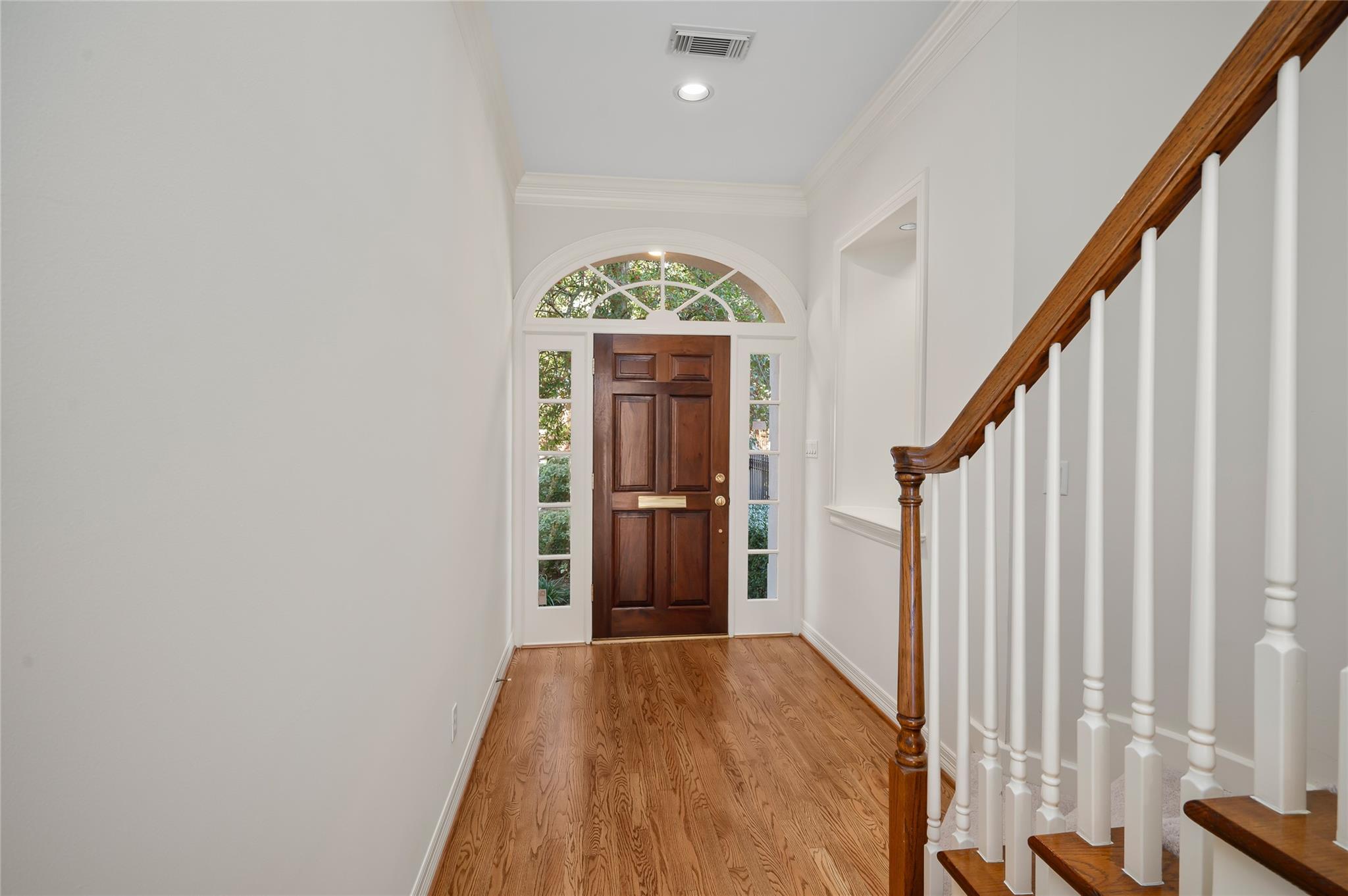 3245 Maroneal Street