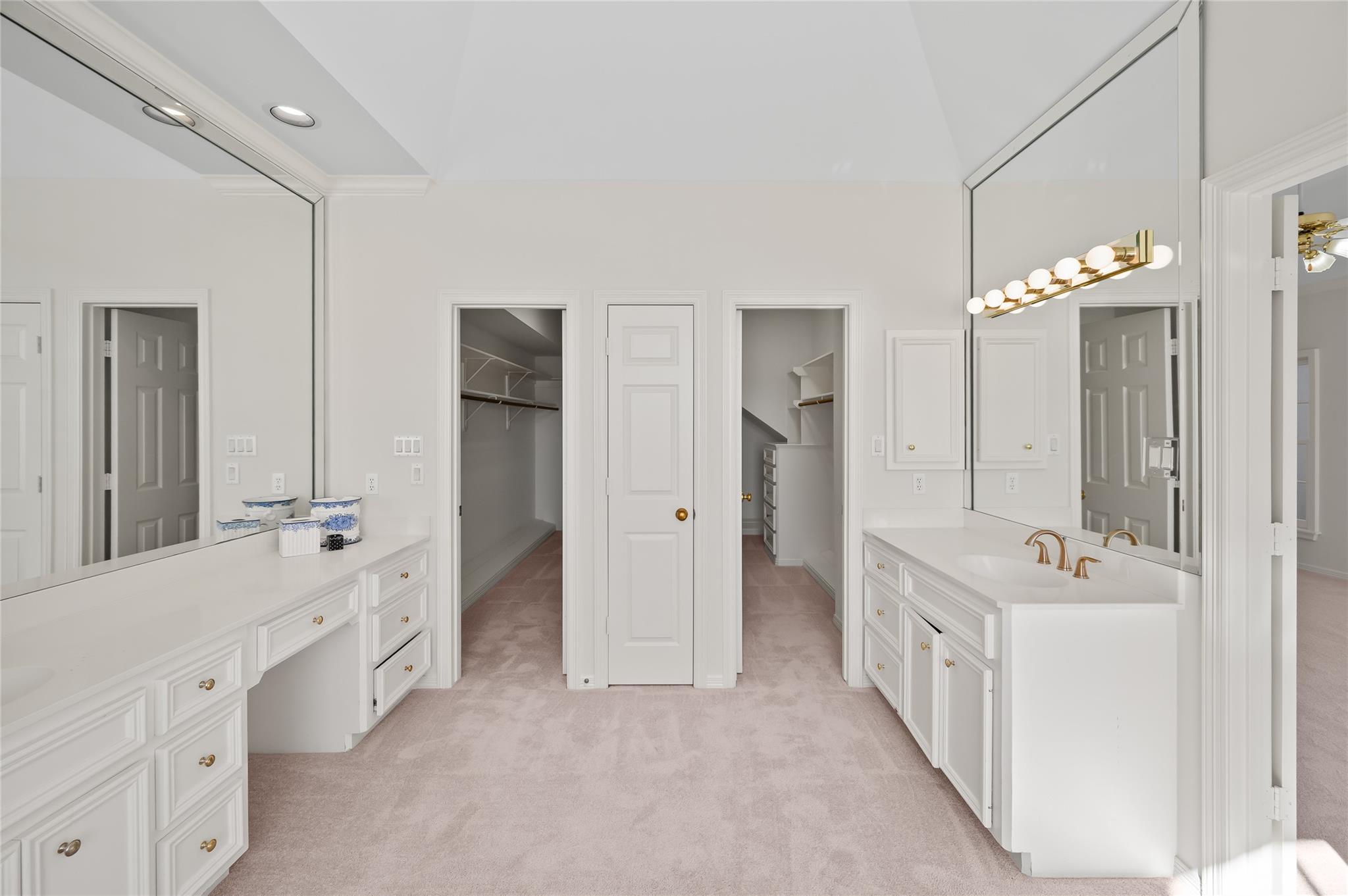 3245 Maroneal Street