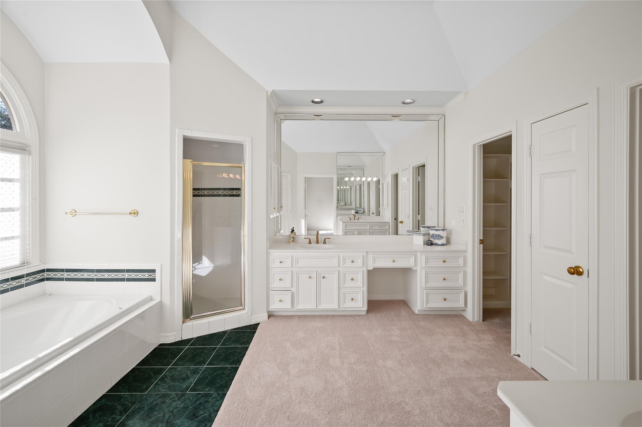 3245 Maroneal Street