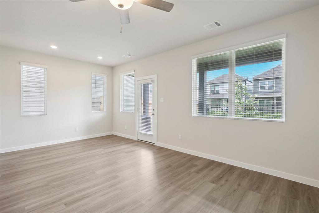 2194 Shady Pier Drive