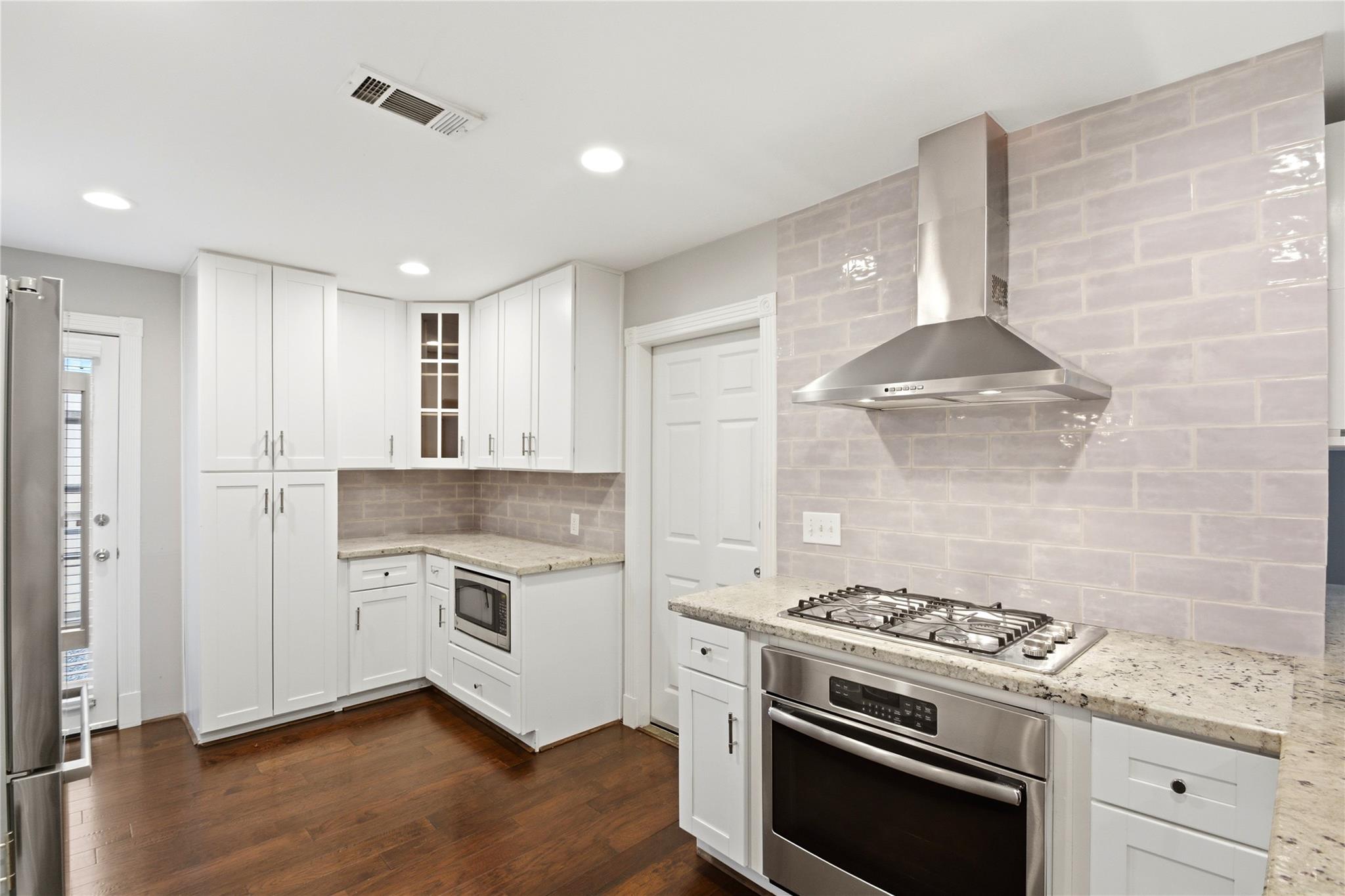 2207 Saxon Drive