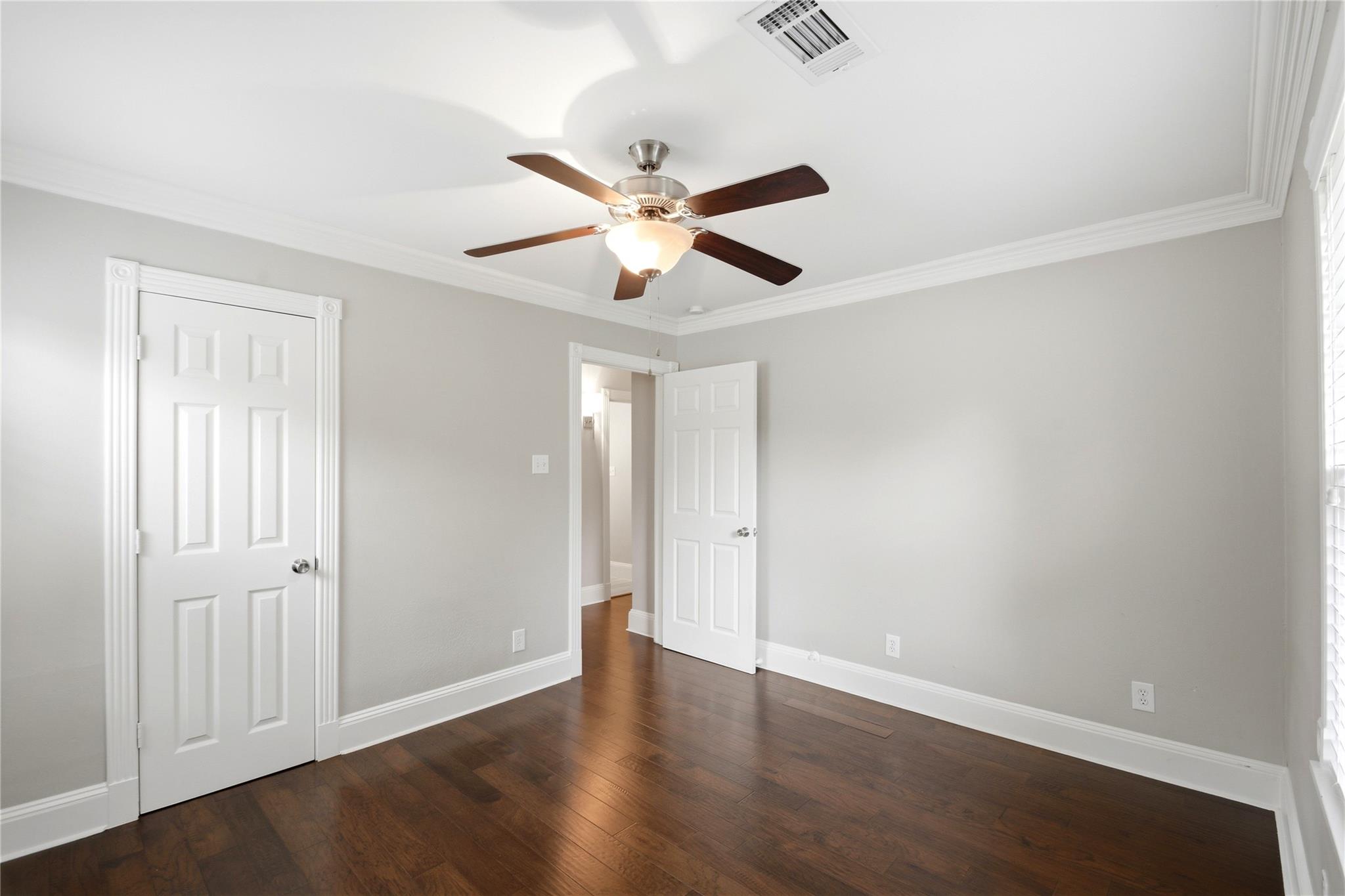 2207 Saxon Drive