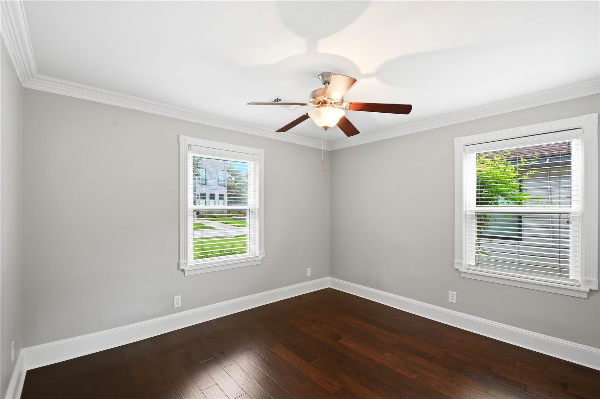 2207 Saxon Drive