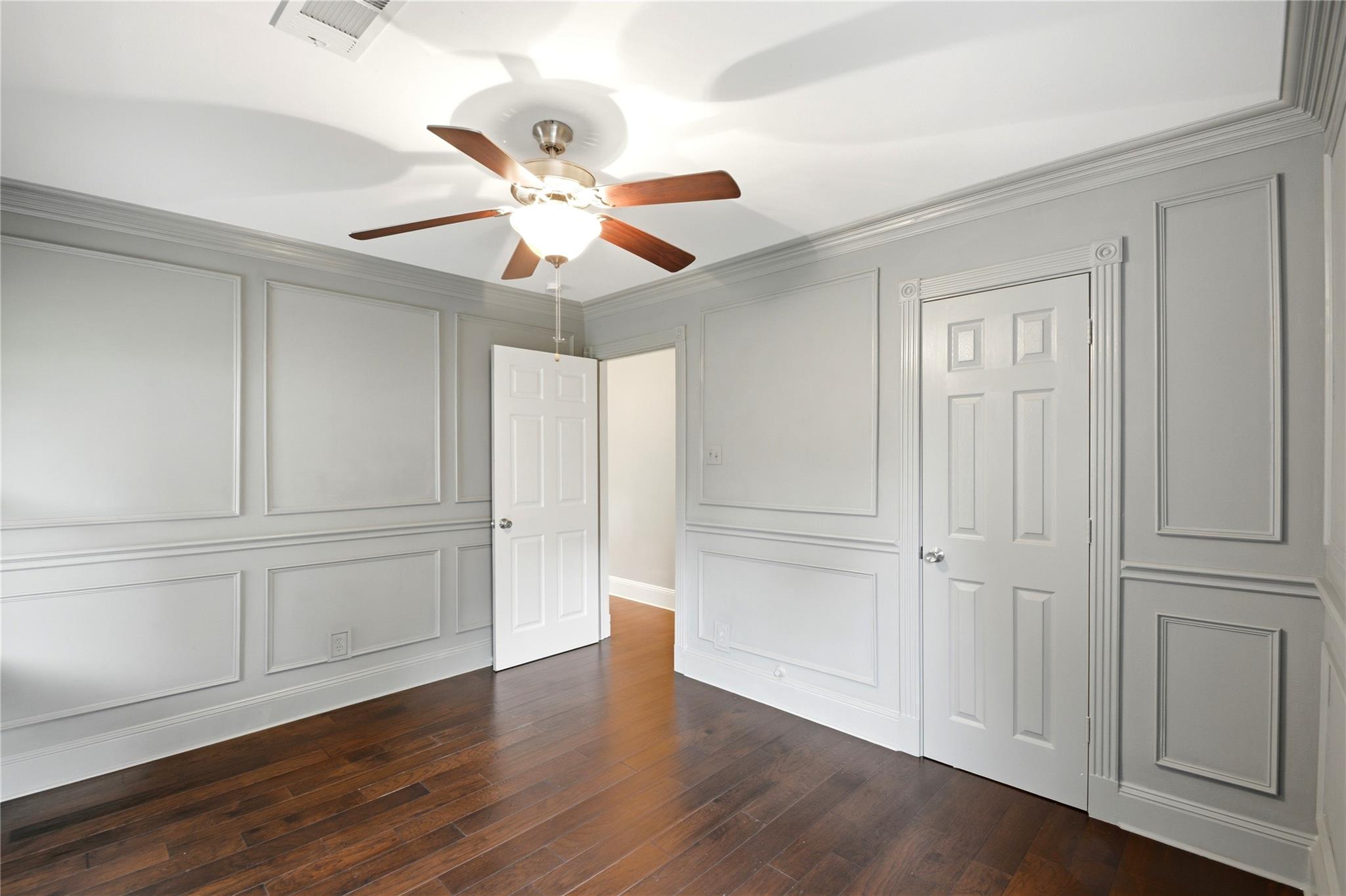 2207 Saxon Drive